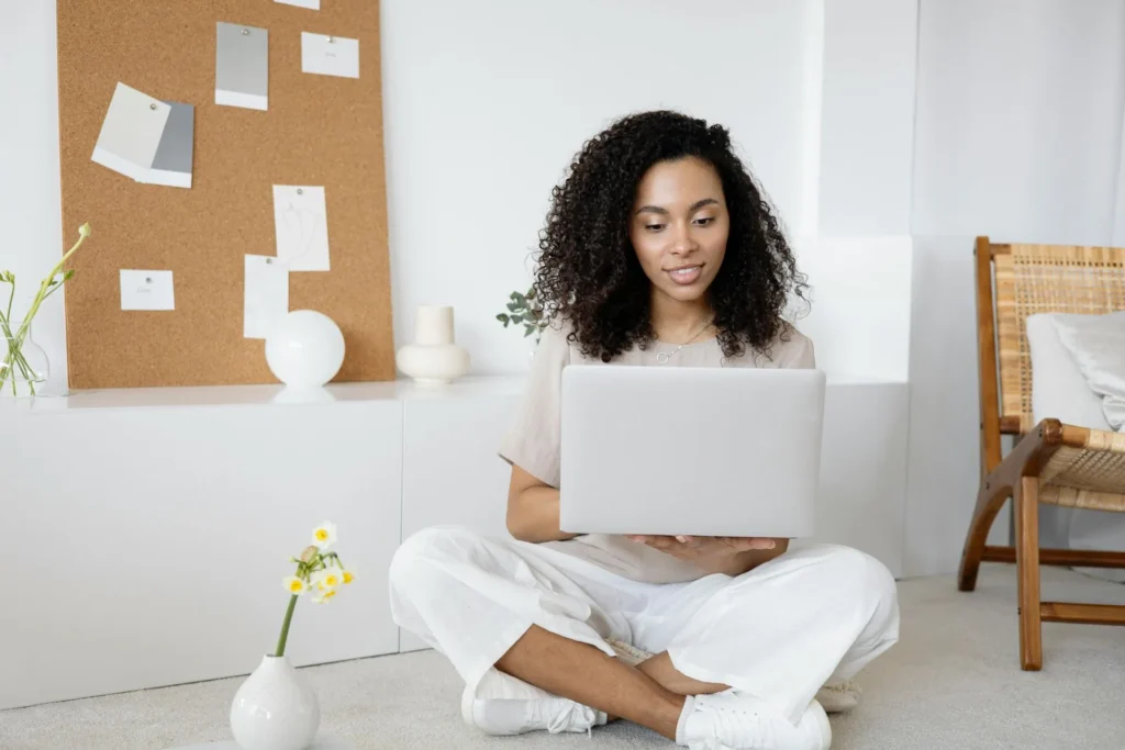 Beyond the Screen: Navigating Virtual vs. In-Person Therapy